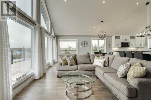 130 Amber Drive, Whitbourne, NL - Indoor Photo Showing Living Room