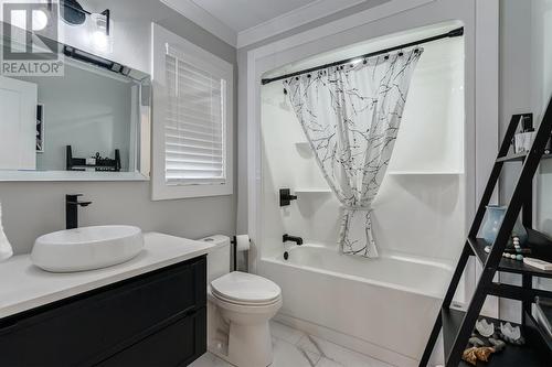 130 Amber Drive, Whitbourne, NL - Indoor Photo Showing Bathroom