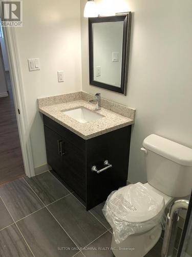 Bsmt - 10 Whitehorn Crescent, Toronto, ON - Indoor Photo Showing Bathroom