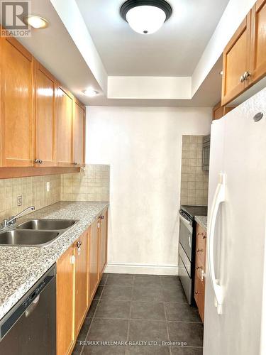 2608 - 10 Northtown Way, Toronto, ON - Indoor Photo Showing Kitchen With Double Sink