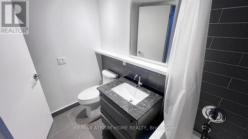 1515 - 120 Varna Drive, Toronto, ON - Indoor Photo Showing Bathroom