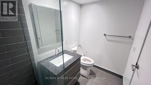 1515 - 120 Varna Drive, Toronto, ON - Indoor Photo Showing Bathroom