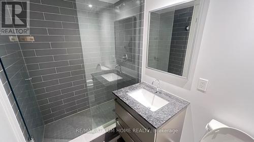 1515 - 120 Varna Drive, Toronto, ON - Indoor Photo Showing Bathroom