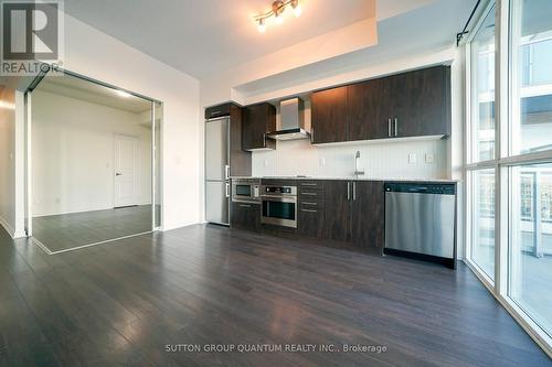 1412 - 352 Front Street W, Toronto, ON - Indoor Photo Showing Kitchen