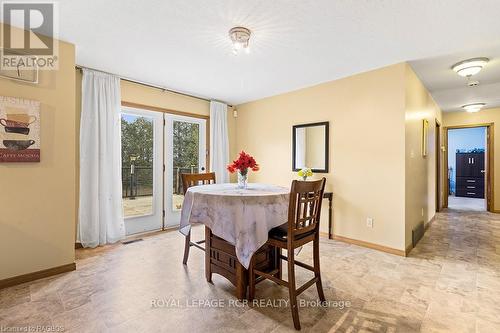 733036 Southgate Sideroad 73, Southgate, ON - Indoor Photo Showing Dining Room