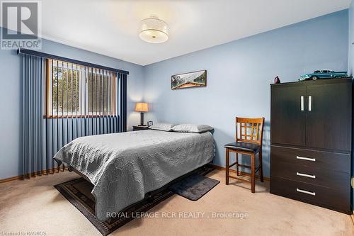 733036 Southgate Sideroad 73, Southgate, ON - Indoor Photo Showing Bedroom