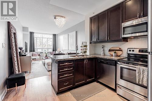 210 - 2396 Major Mackenzie Drive, Vaughan, ON - Indoor Photo Showing Kitchen