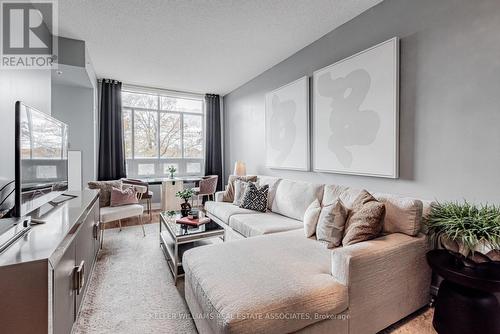 210 - 2396 Major Mackenzie Drive, Vaughan, ON - Indoor Photo Showing Living Room