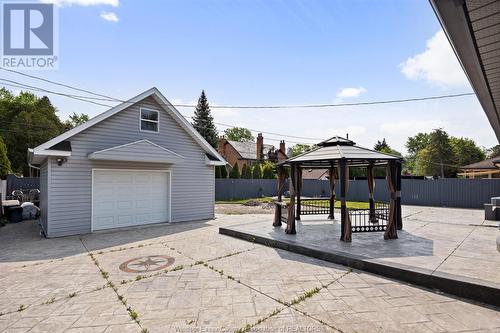 3660 Dougall Avenue, Windsor, ON - Outdoor