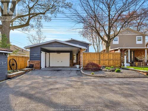 39 Woodbridge Drive, Amherstburg, ON - Outdoor