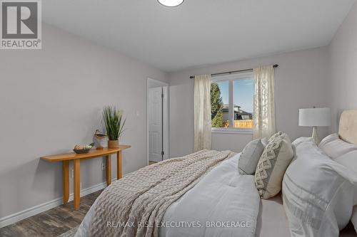 197 Kildare Avenue, Loyalist (Amherstview), ON - Indoor Photo Showing Bedroom