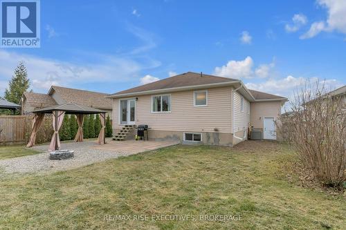 197 Kildare Avenue, Loyalist (Amherstview), ON - Outdoor With Exterior