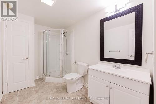 1750 Tigerlily Road, London, ON - Indoor Photo Showing Bathroom