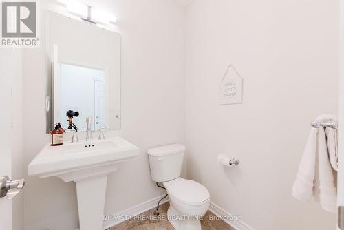 1750 Tigerlily Road, London, ON - Indoor Photo Showing Bathroom