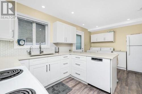 Fab 1 bed suite - 2920 Allenby Way, Vernon, BC - Indoor Photo Showing Kitchen