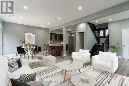 5197 Second Avenue, Niagara Falls, ON - Indoor Photo Showing Living Room