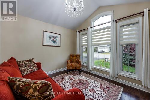 22 Lavender Place, Belleville, ON - Indoor Photo Showing Kitchen With Double Sink With Upgraded Kitchen