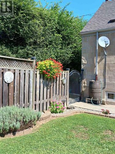 1 Wilmar Court, Hamilton, ON - Outdoor