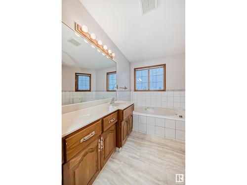 7008 157 Av Nw, Edmonton, AB - Indoor Photo Showing Bathroom