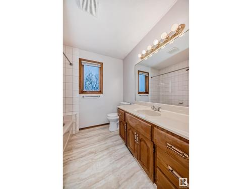 7008 157 Av Nw, Edmonton, AB - Indoor Photo Showing Bathroom