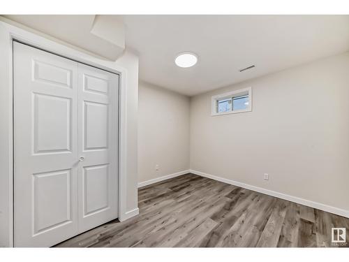 7008 157 Av Nw, Edmonton, AB - Indoor Photo Showing Other Room