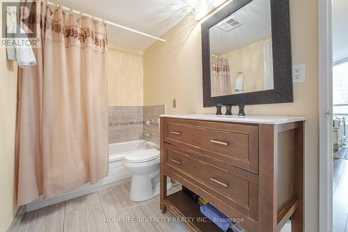 403 - 75 King Street E, Mississauga, ON - Indoor Photo Showing Bathroom