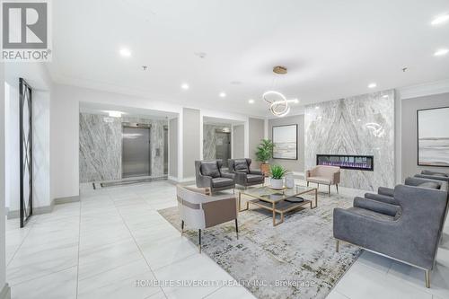 403 - 75 King Street E, Mississauga, ON - Indoor Photo Showing Living Room