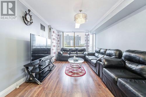 403 - 75 King Street E, Mississauga, ON - Indoor Photo Showing Living Room