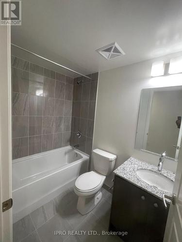 216 - 1415 Dundas Street, Oakville, ON - Indoor Photo Showing Bathroom