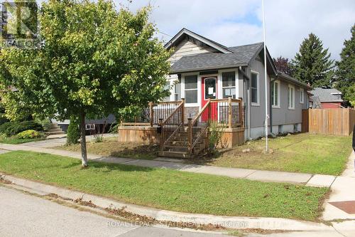 304 Nelson Street, Brantford, ON - Outdoor