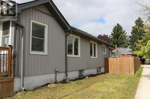 304 Nelson Street, Brantford, ON - Outdoor With Exterior