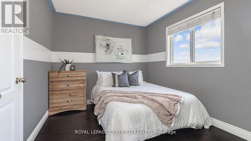 74 Earl Grey Crescent, Brampton, ON - Indoor Photo Showing Bedroom