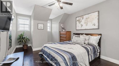 74 Earl Grey Crescent, Brampton, ON - Indoor Photo Showing Bedroom