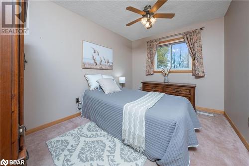 726 Greycedar Crescent, Mississauga, ON - Indoor Photo Showing Bedroom