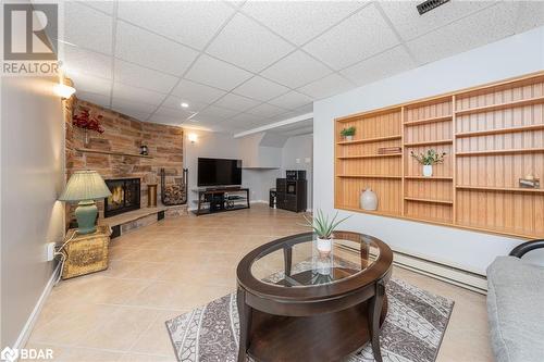 726 Greycedar Crescent, Mississauga, ON - Indoor With Fireplace