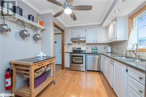 726 Greycedar Crescent, Mississauga, ON - Indoor Photo Showing Kitchen With Double Sink