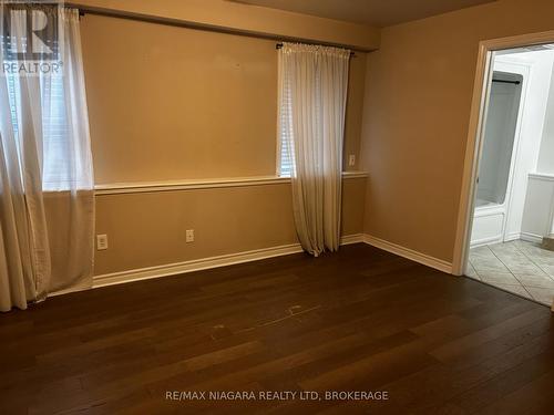 1056 Beach Boulevard, Hamilton (Hamilton Beach), ON - Indoor Photo Showing Other Room