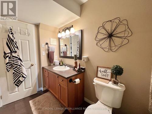 118 Raglan Street, Brighton, ON - Indoor Photo Showing Bathroom