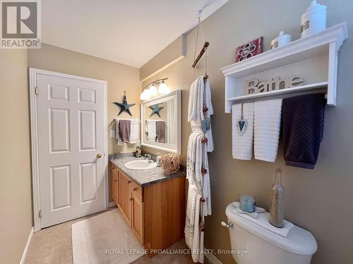 118 Raglan Street, Brighton, ON - Indoor Photo Showing Bathroom