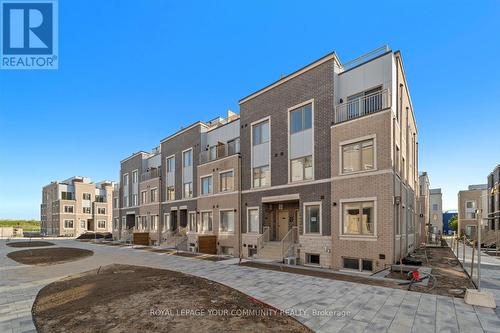 Th 207 - 141 Honeycrisp Crescent, Vaughan, ON - Outdoor With Facade