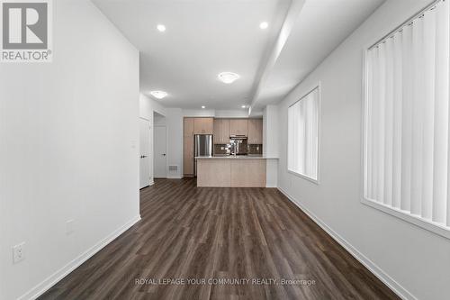 Th 207 - 141 Honeycrisp Crescent, Vaughan, ON - Indoor