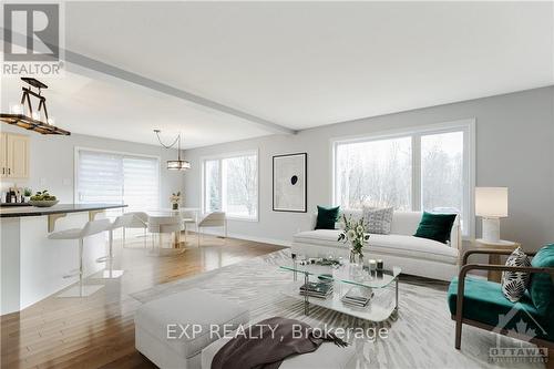 41 Seguinbourg Street, Prescott And Russell, ON - Indoor Photo Showing Living Room