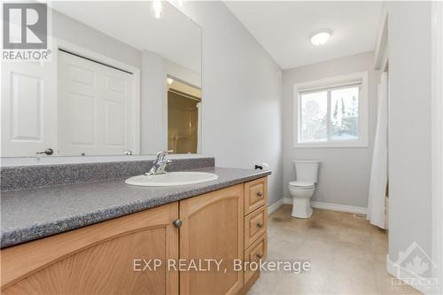 41 Seguinbourg Street, Prescott And Russell, ON - Indoor Photo Showing Bathroom