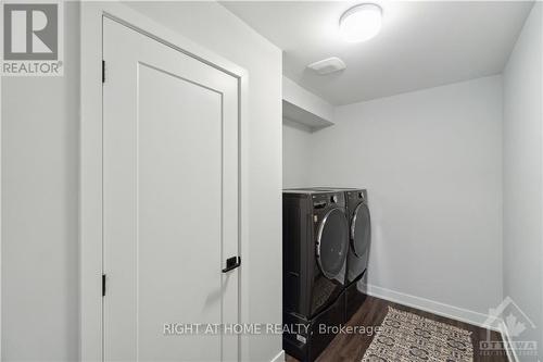 1028 Apolune Street, Ottawa, ON - Indoor Photo Showing Laundry Room