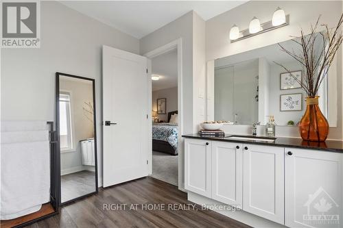 1028 Apolune Street, Ottawa, ON - Indoor Photo Showing Bathroom