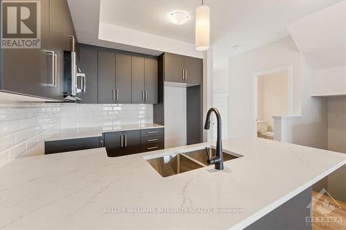 505 Montjay Road, Ottawa, ON - Indoor Photo Showing Kitchen With Double Sink With Upgraded Kitchen