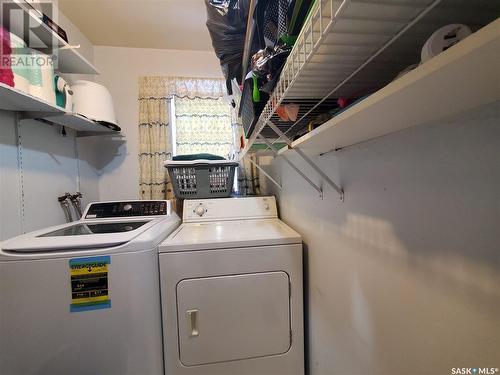 703 Central Avenue, Kamsack, SK - Indoor Photo Showing Laundry Room