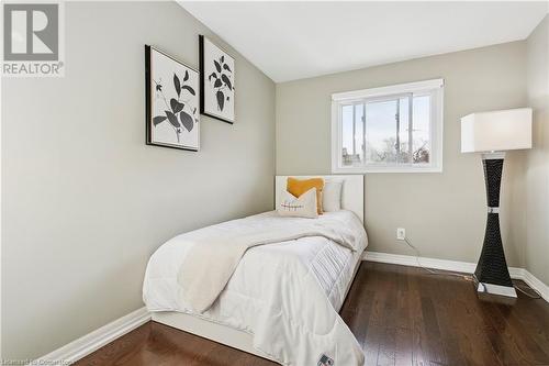 1221 Dundix Road Unit# 176, Mississauga, ON - Indoor Photo Showing Bedroom