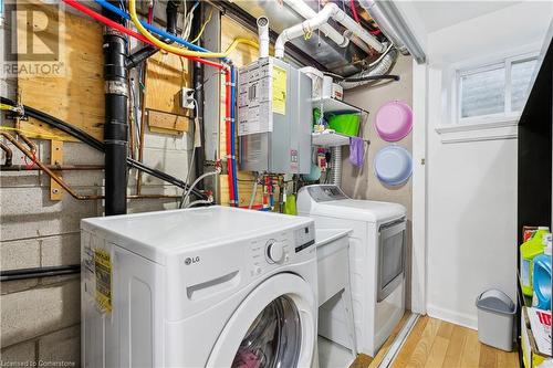 1221 Dundix Road Unit# 176, Mississauga, ON - Indoor Photo Showing Laundry Room