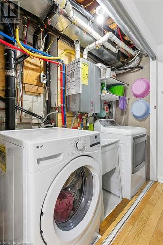 1221 Dundix Road Unit# 176, Mississauga, ON - Indoor Photo Showing Laundry Room